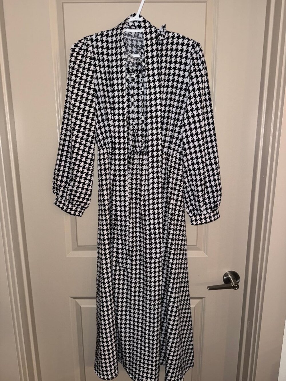 SHEIN Houndstooth Long Sleeve Maxi Dress Size S